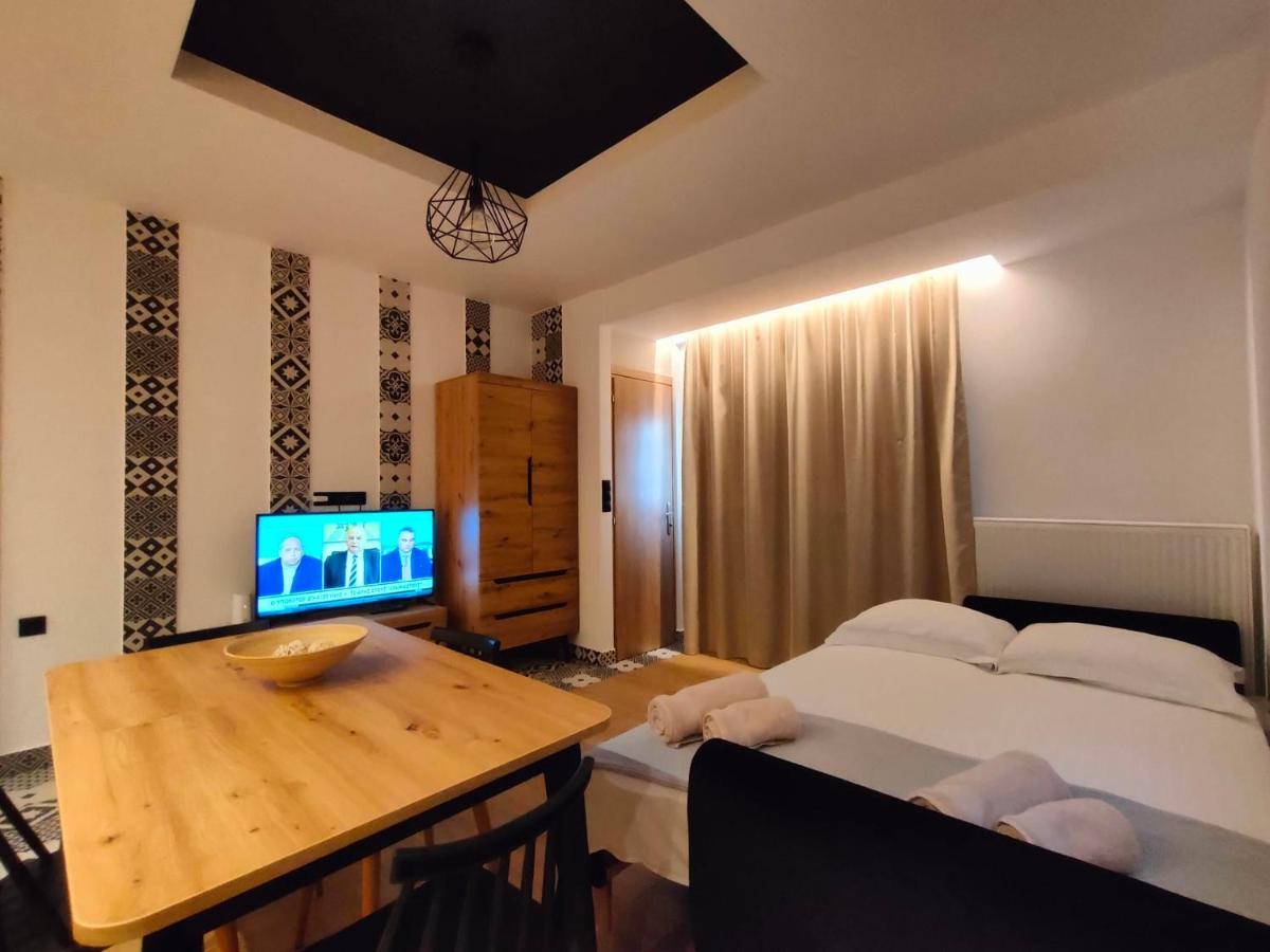 Gekas Premiun City Center Apartment Kalampáka Ngoại thất bức ảnh