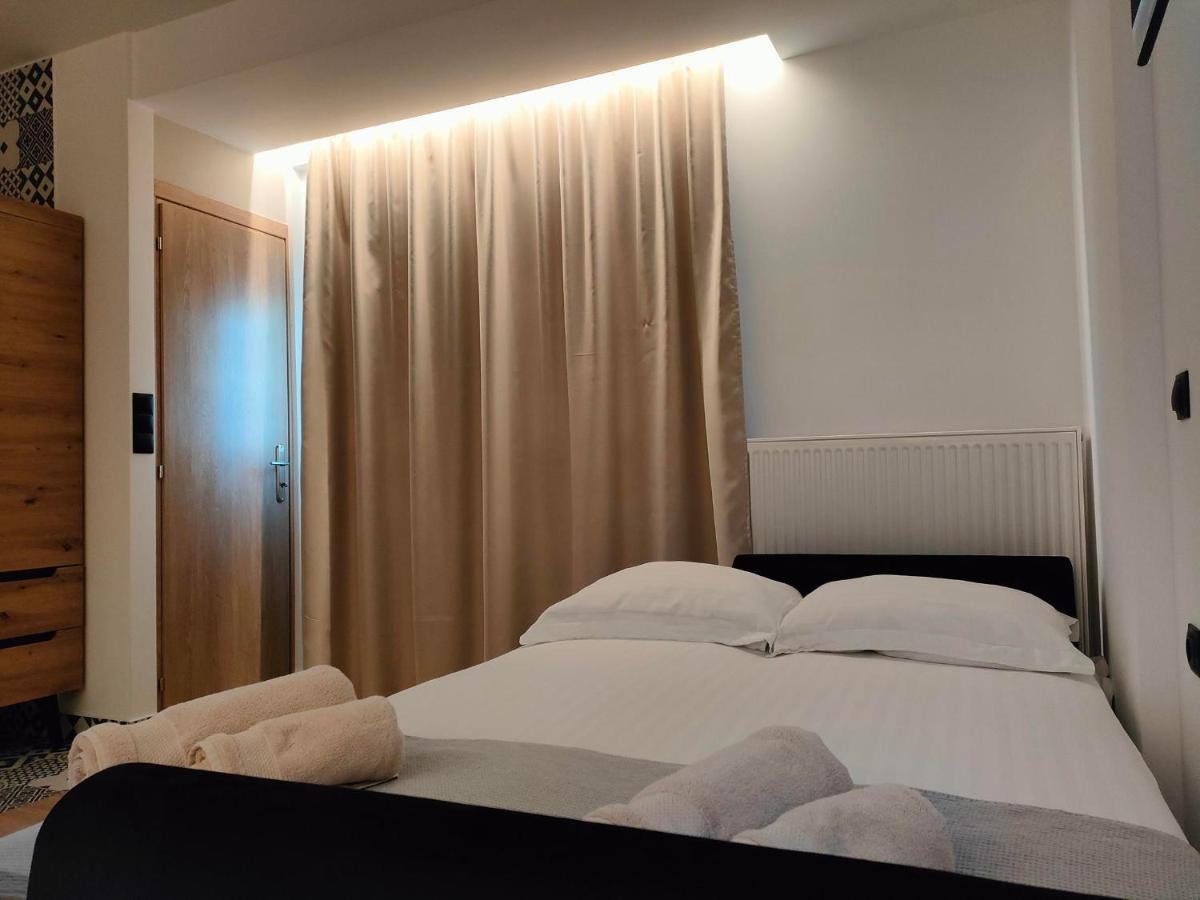 Gekas Premiun City Center Apartment Kalampáka Ngoại thất bức ảnh